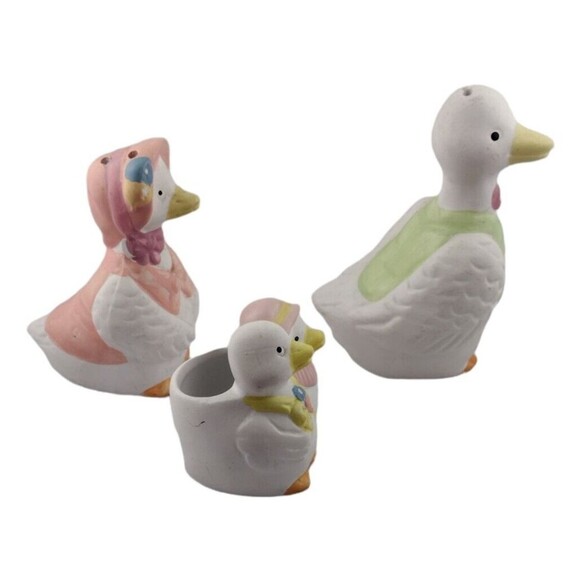 VTG Duck Family Salt Pepper Shaker Toothpick Cottagecore Spring Easter Ceramic - Picture 3 of 5